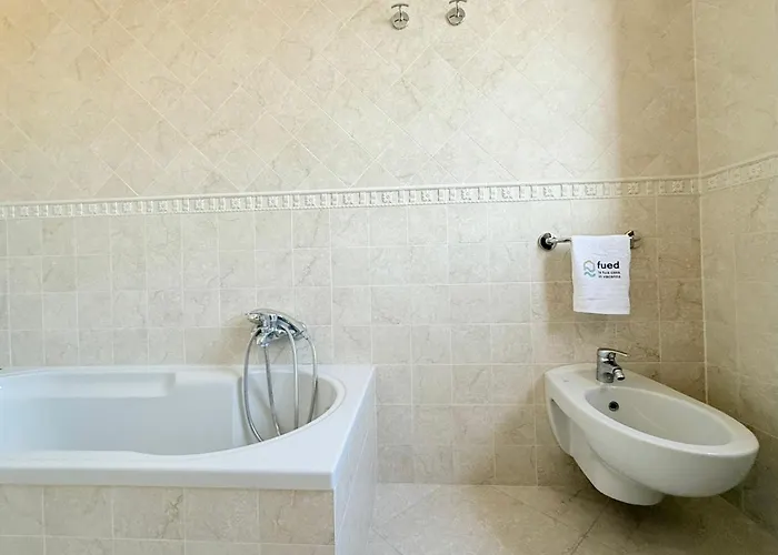 Se209 - Senigallia, Nuovo Quadrilocale Con Ampio Terrazzo Сенигаллия